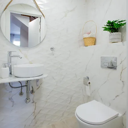 Modern Family Townhouse Апартаменты